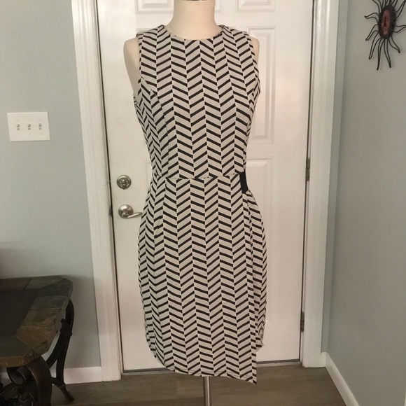 ASOS Dresses & Skirts - ❤️ Black & White ASOS retro DRESS in size 6